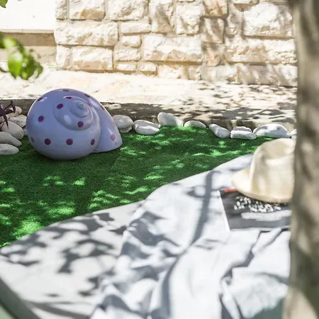 Hébergement de vacances Family-friendly House With Hot Tub - 25514